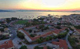 Pistakion Houses